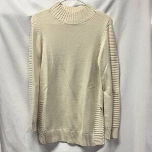 🧣 Cyrus Cream Knit Sweater